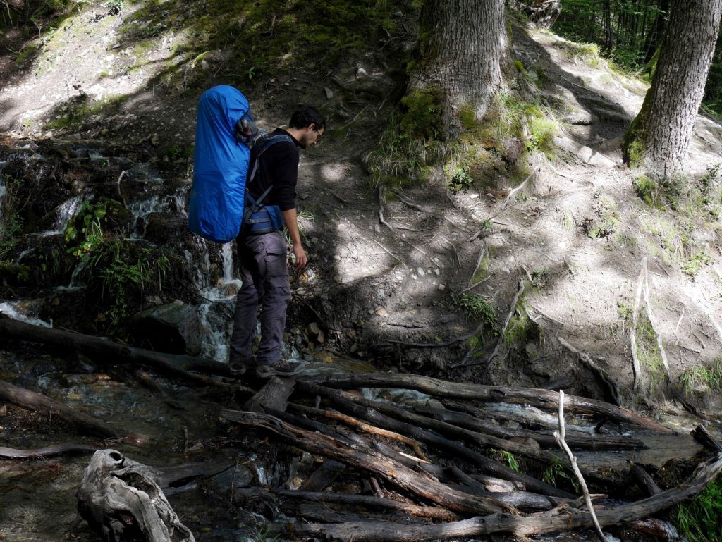Quel bout de bois semble le plus stable ?