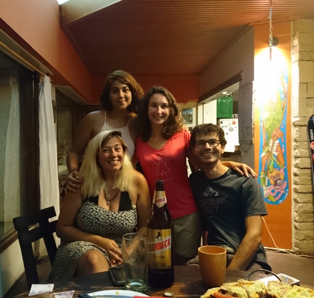 Flor (derrière) et Natascha en bonne compagnie