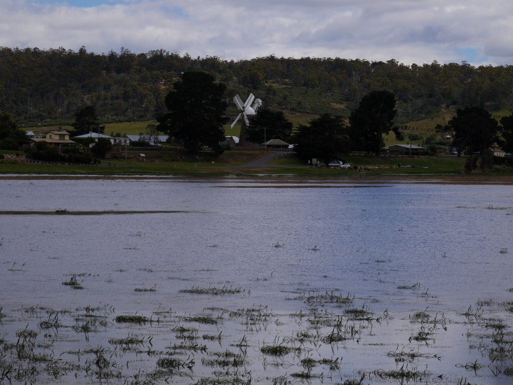 Le lac d'Oatlands et son moulin