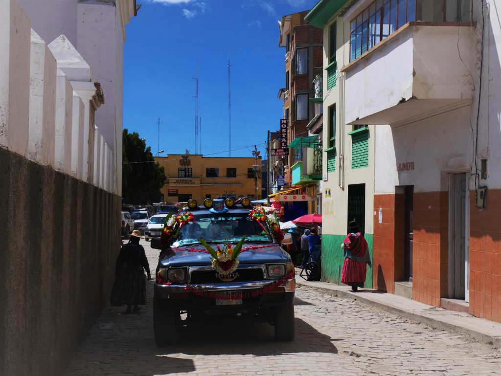 Une voiture fraîchement baptisée