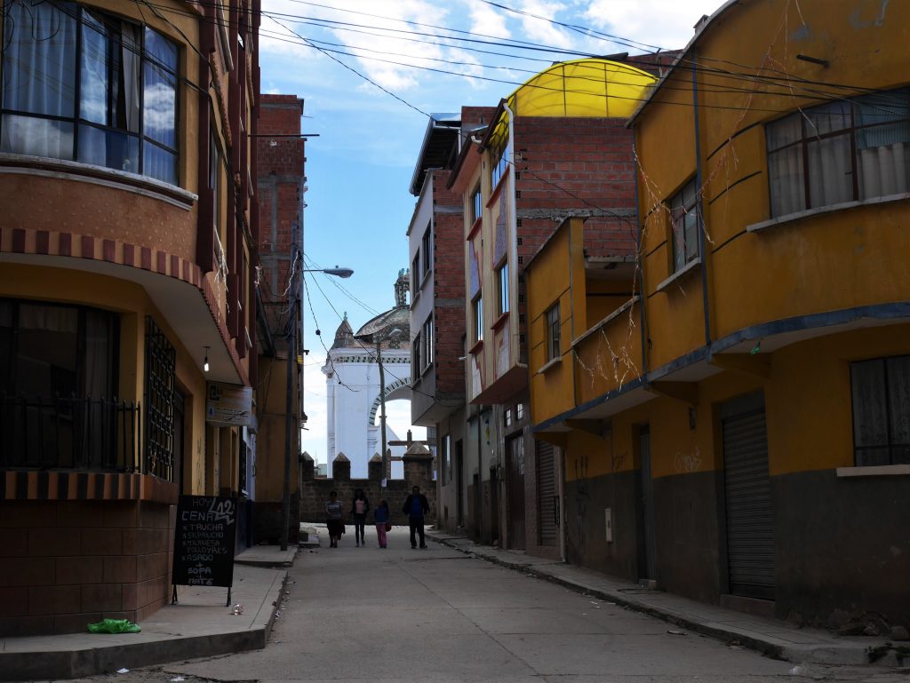 Dans l'une des rues de Copacabana