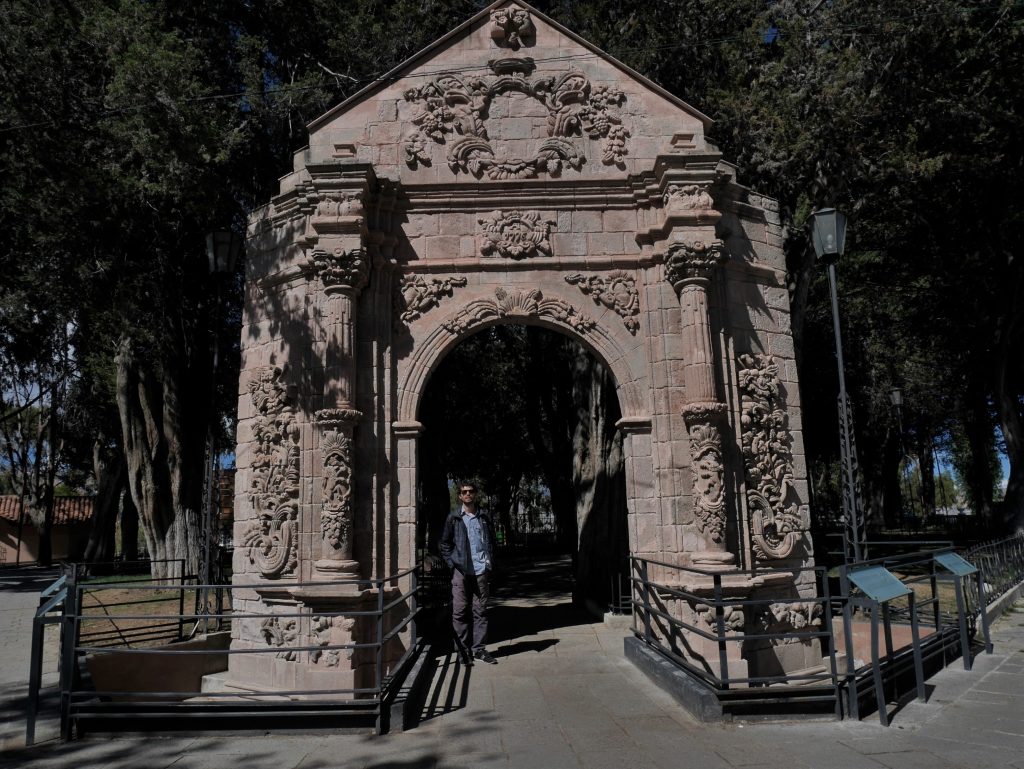 Portail du XVIIIè au parc Monticulo à Sopocachi