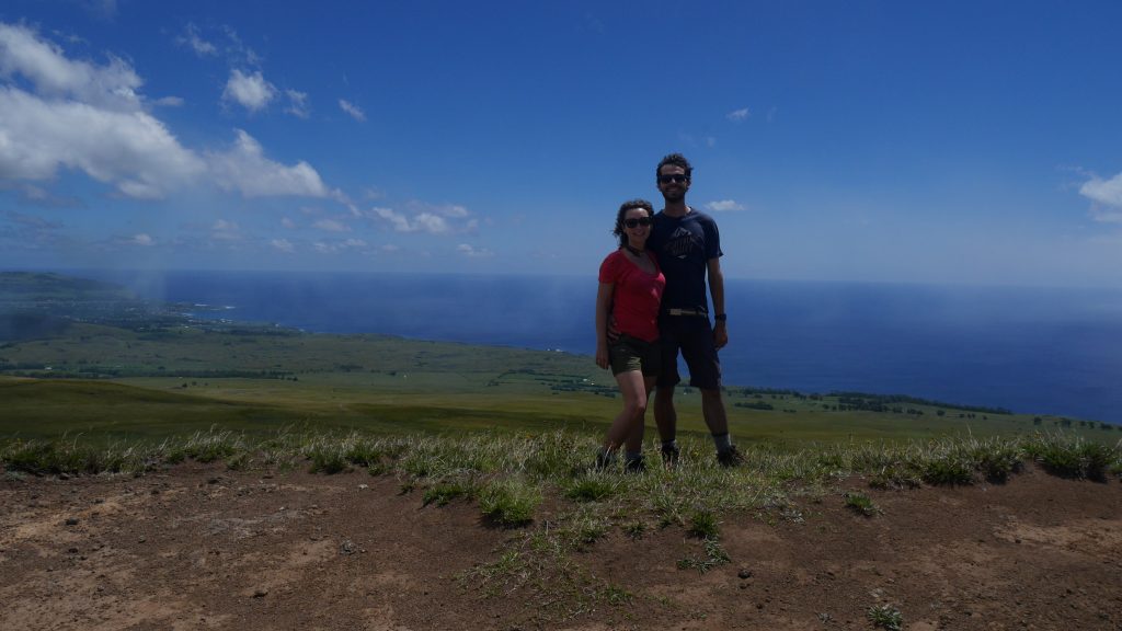 Au sommet de Rano Aroi