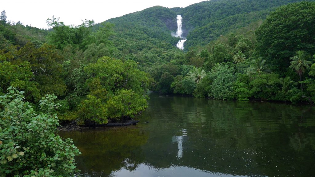Une des cascades de Pouebo