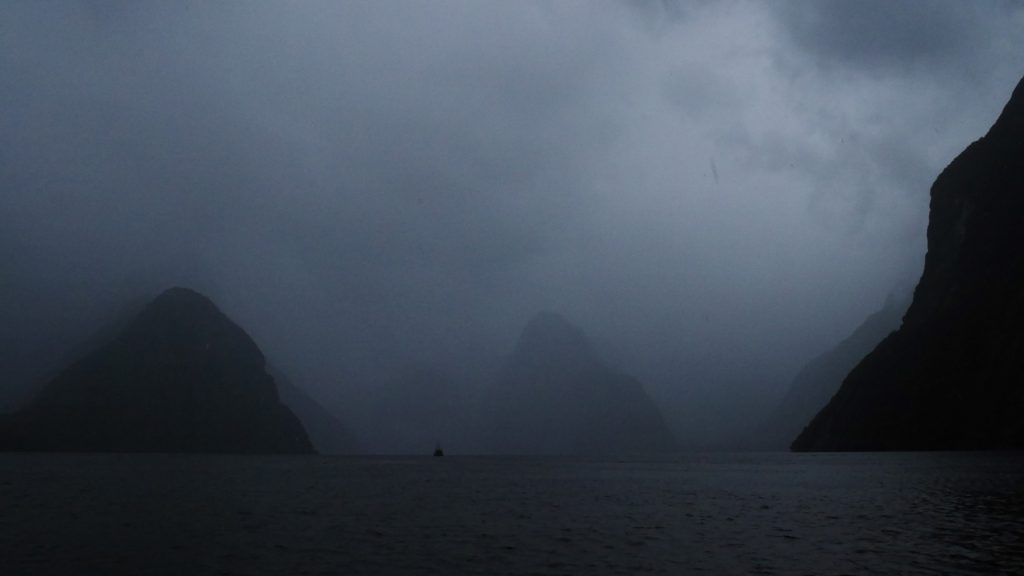 hum...on vous laisse faire travailler votre imagination