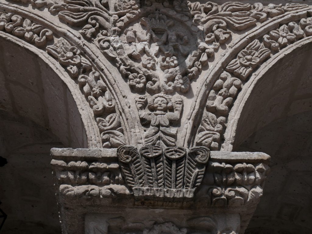 Détail des arcades du cloître
