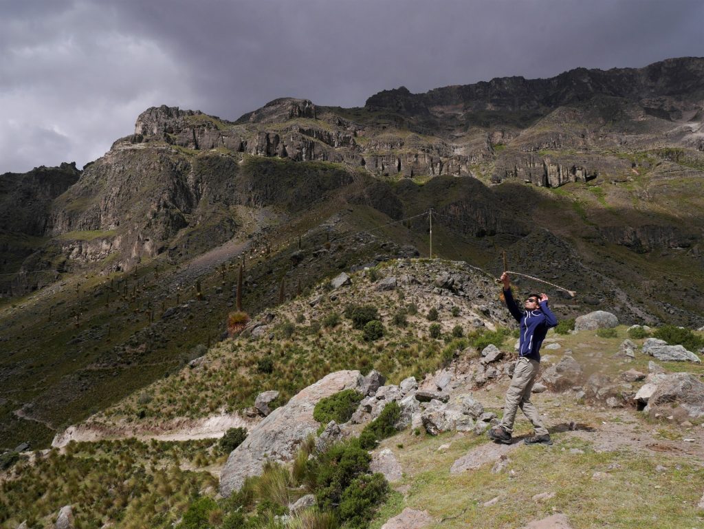 Apprentissage du lancer de pierre