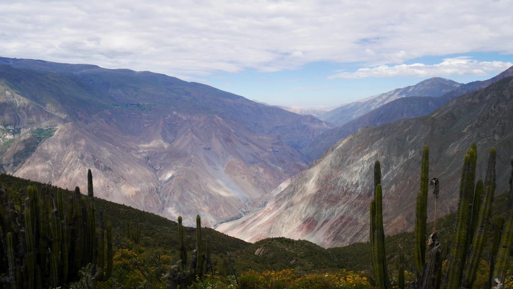 Contraste entre les deux vallées