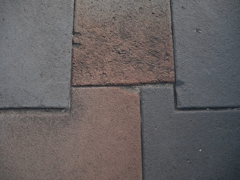 Agencement des blocs de pierre